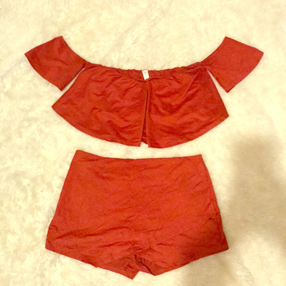 Two piece set